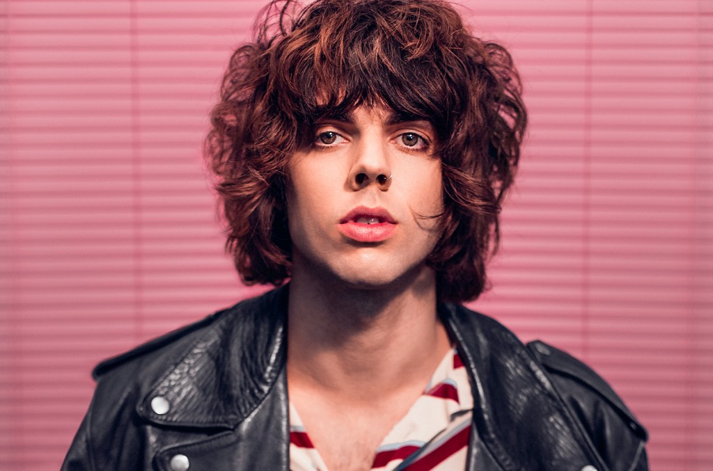 Watch: Micky James –&nbsp;Crybaby