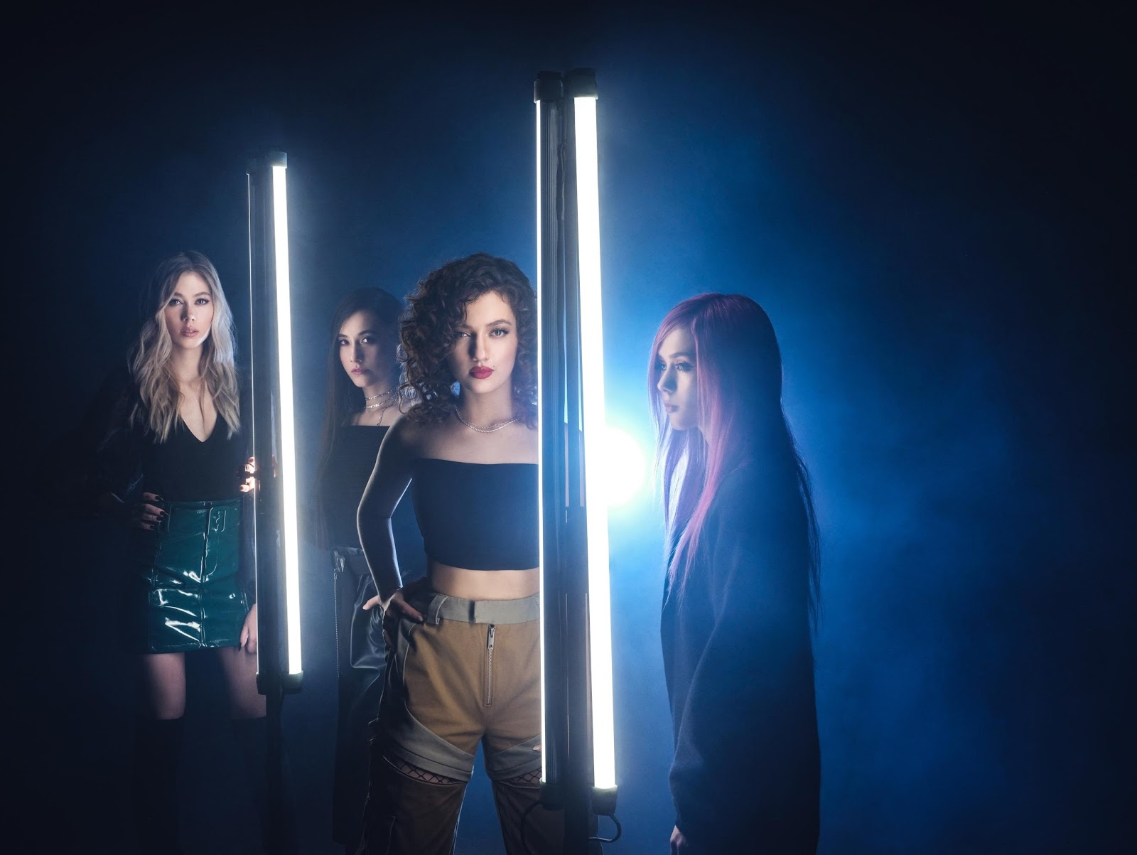 Watch: Crimson Apple – War With My Mind