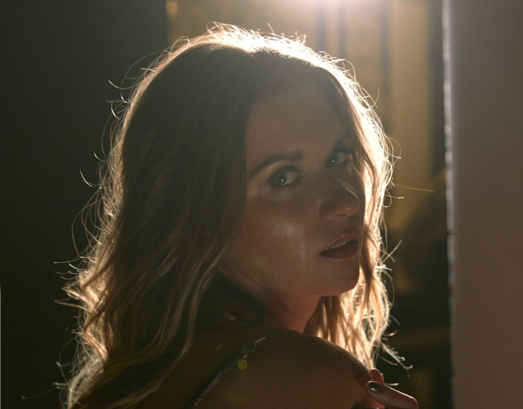 Listen: Audra Santa –&nbsp;Naked