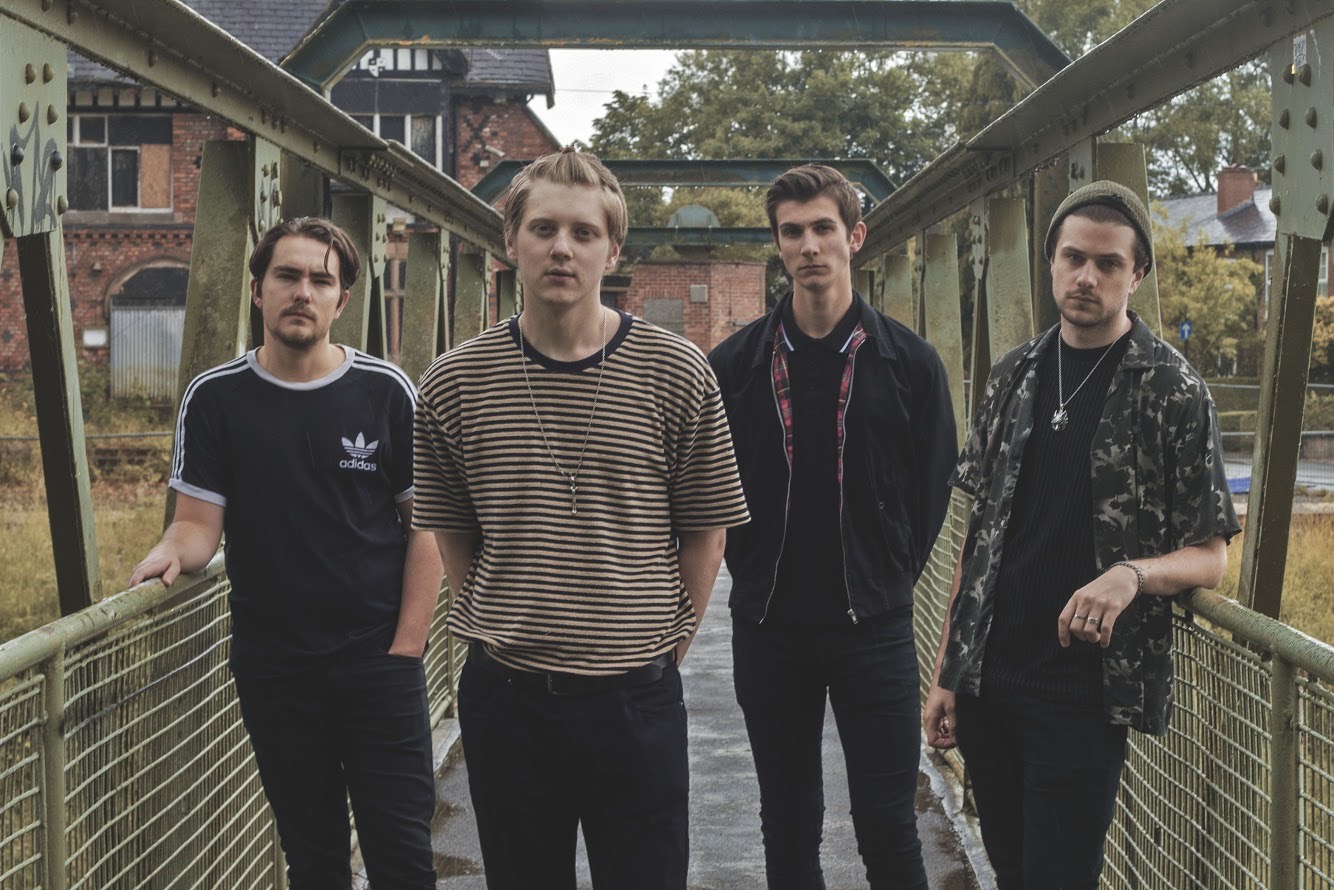 Listen: The Covasettes – Be Mine