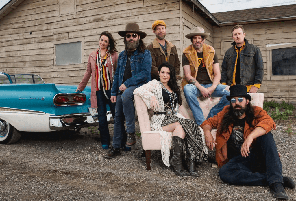 Watch: The Hello Darlins – Better Days (Featuring Dave&nbsp;Fenley)