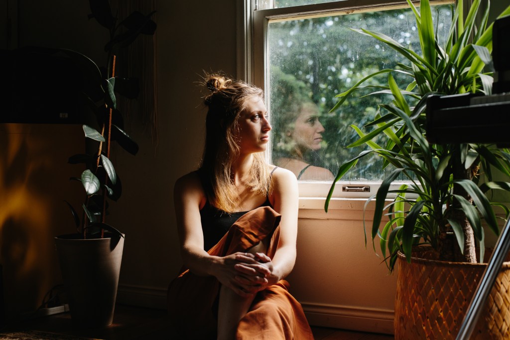 Listen: Lauren Mann – Dear&nbsp;Forever