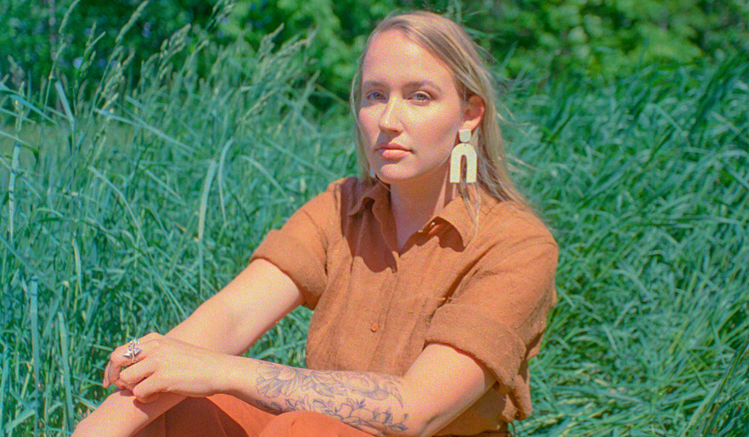 Listen: Ellyn Woods – Tangerine