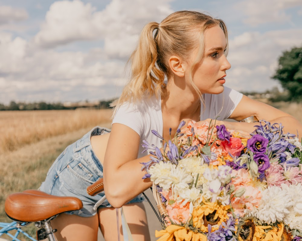 Listen: Margot – Slow&nbsp;Down