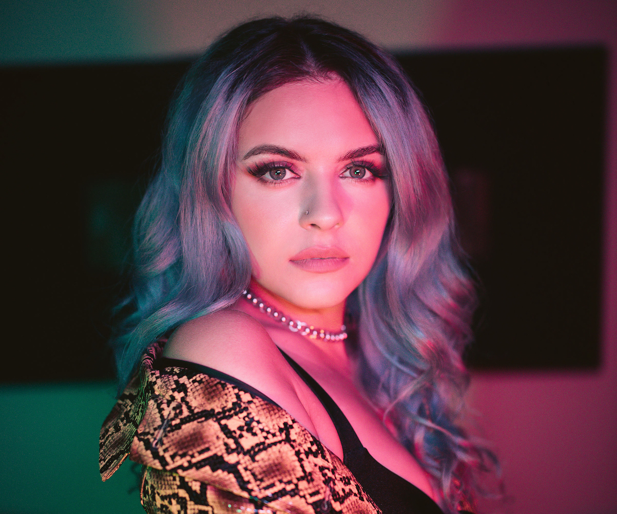 Listen: NIIVA – Trigger