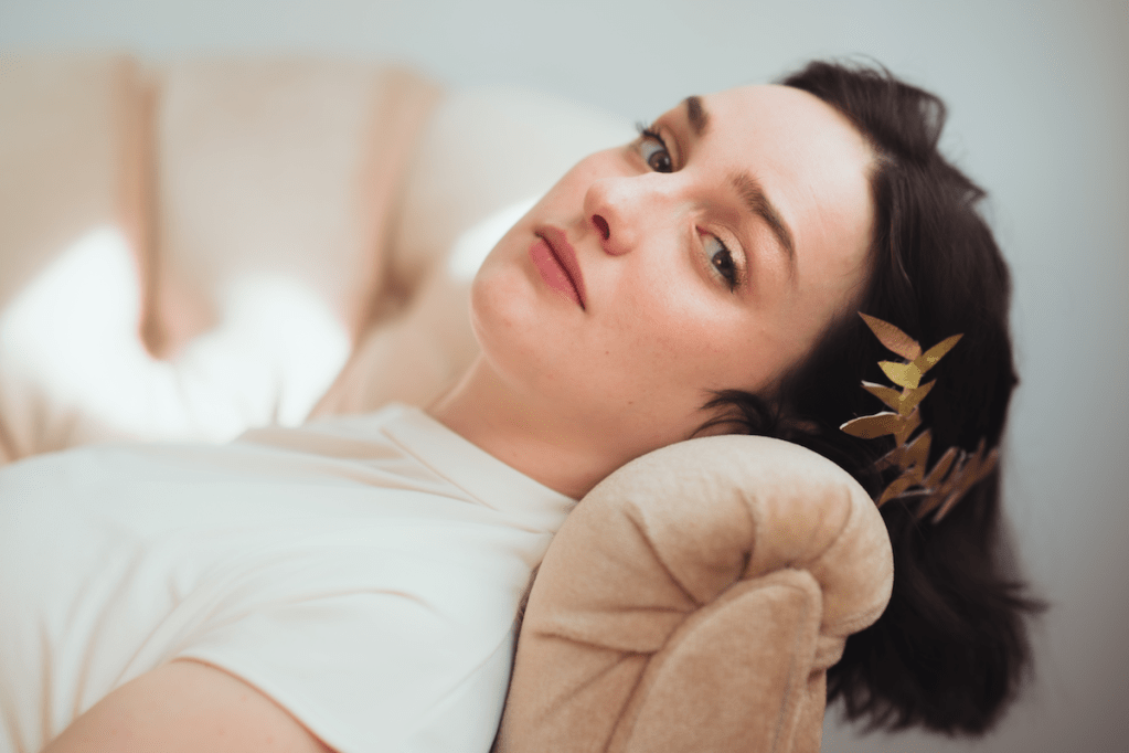 Watch: Favourite Daughter – Long&nbsp;Distance