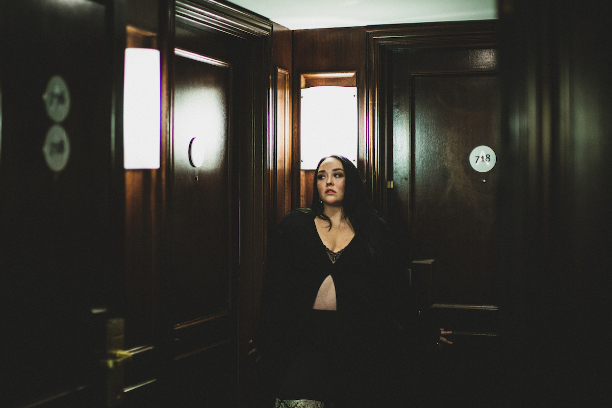 Listen: Lauren Haze – Hotel