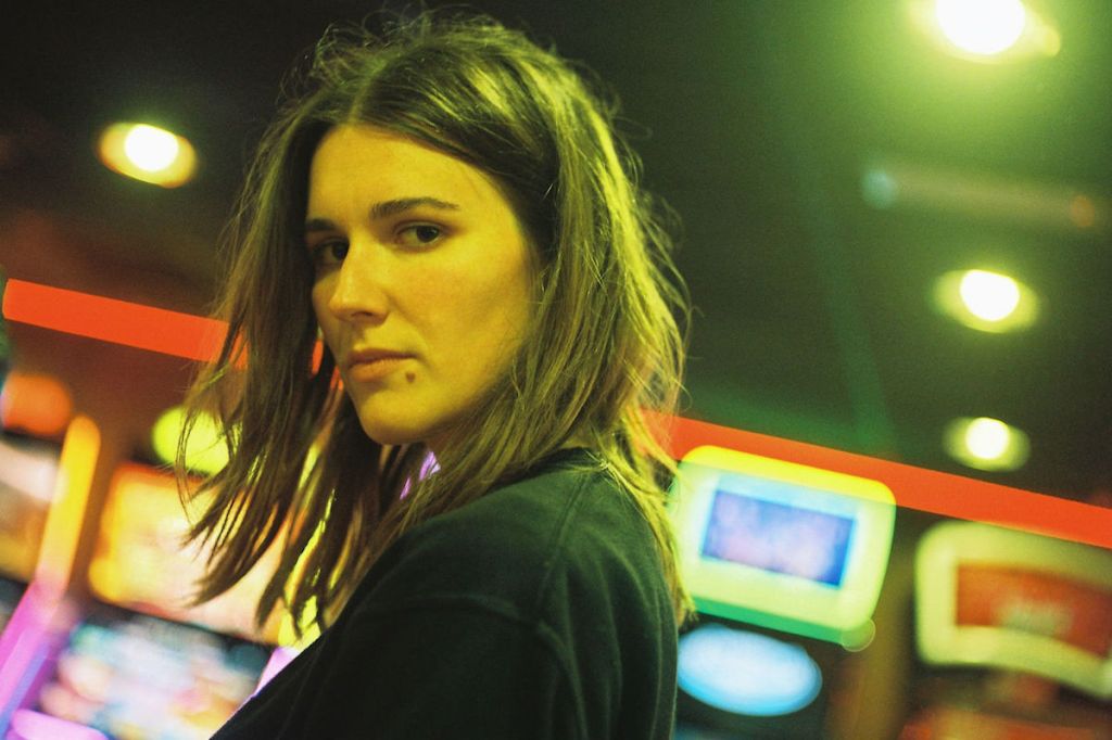 Watch: Art School Girlfriend – Distance&nbsp;(Blank)