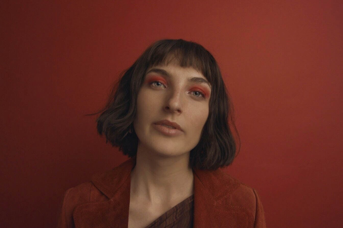 Listen: Ella Grace – She Looked Like Me