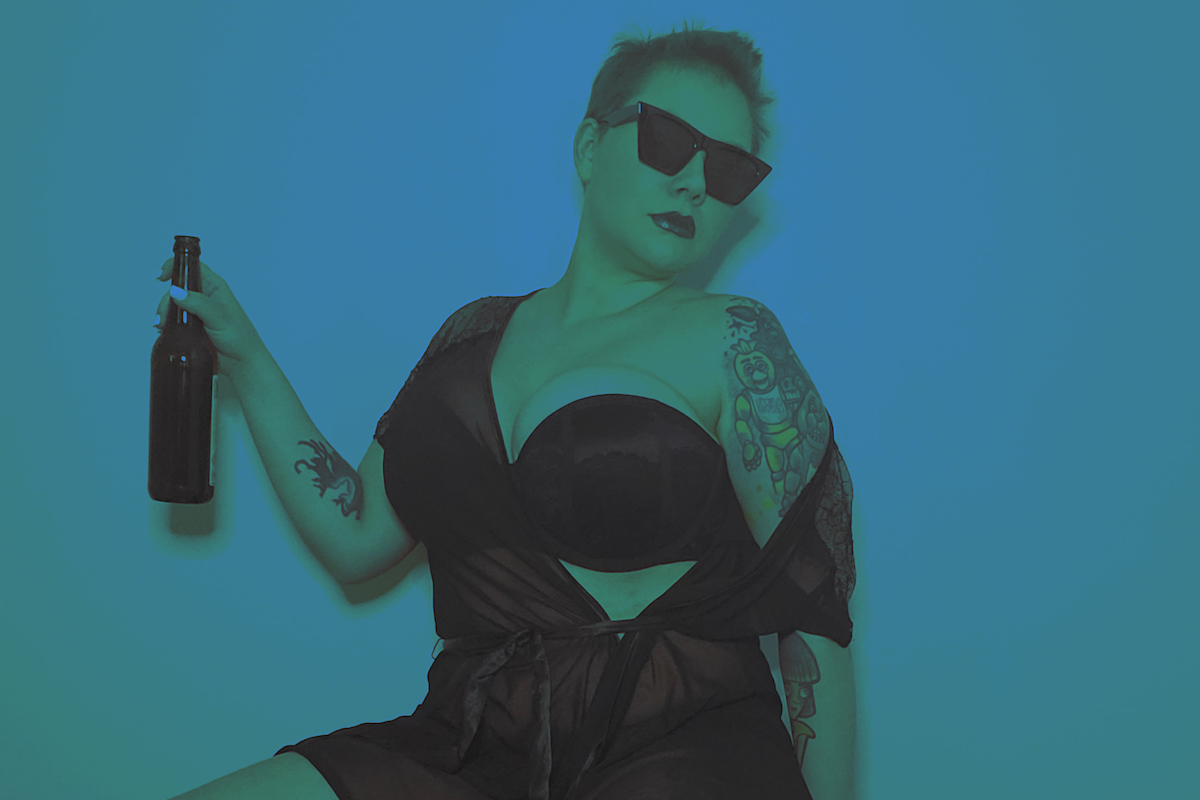 Listen: Jessica Hart – Relapse