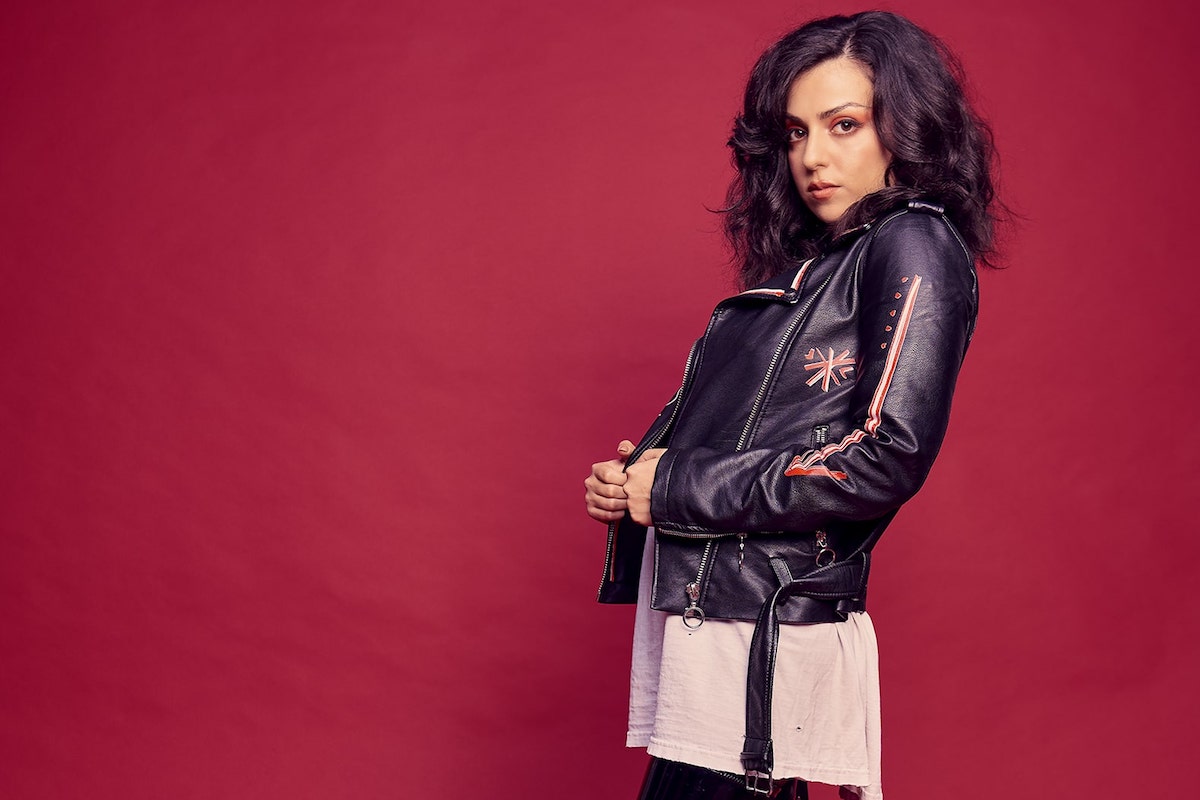 Listen: Juliana Eye – U Suck