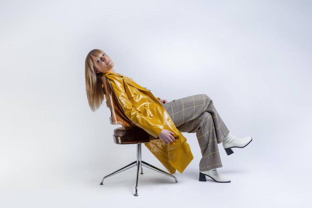 Watch: Breagh Isabel –&nbsp;Girlfriends