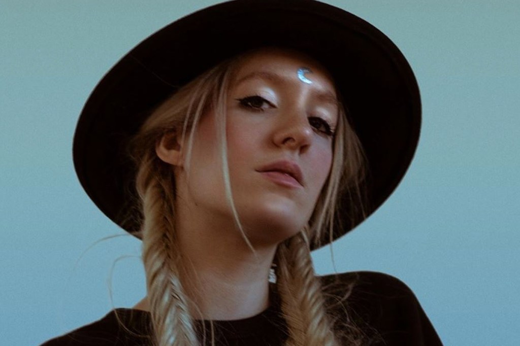 Listen: FLØRE – Bad&nbsp;Medicine