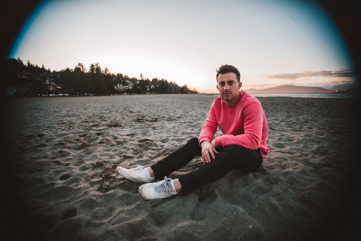 Listen: Travis James – Miss Those Days (Featuring Esteva)