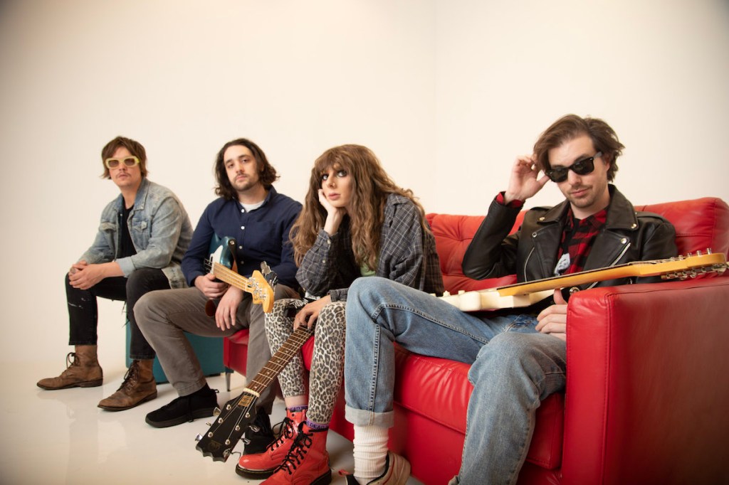 Watch: UgLi – House&nbsp;Pet