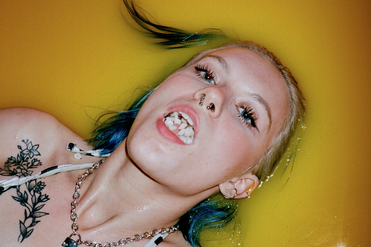 Watch: Devon Again – Suburbia