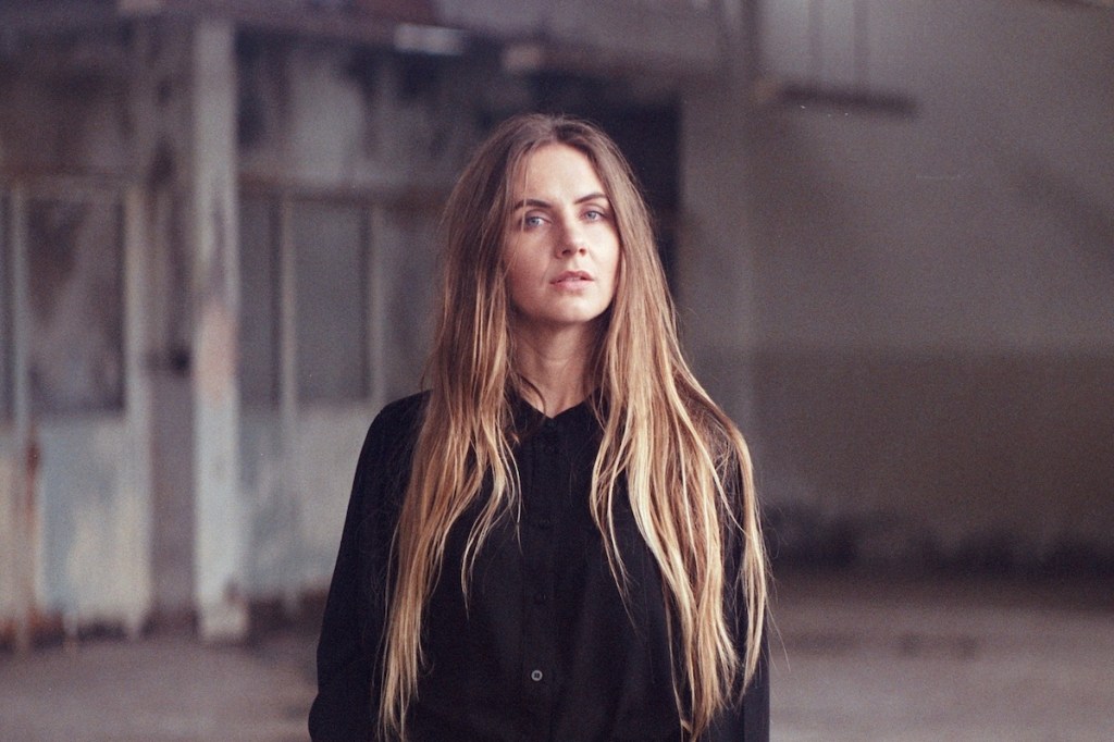 Listen: Hannah Robinson – Dig Me&nbsp;Up