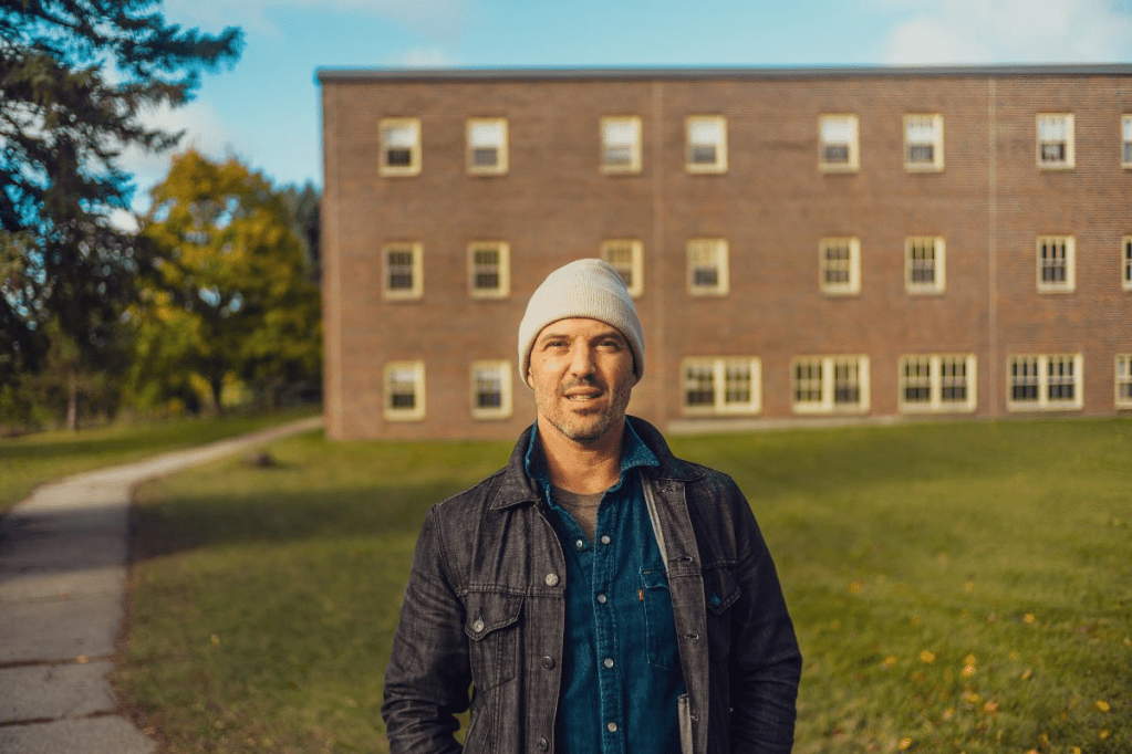 Watch: Nathan Lawr – Passing&nbsp;Train