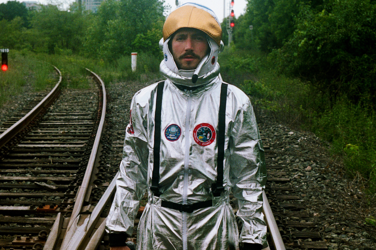 Listen: HjNX – Meteorite