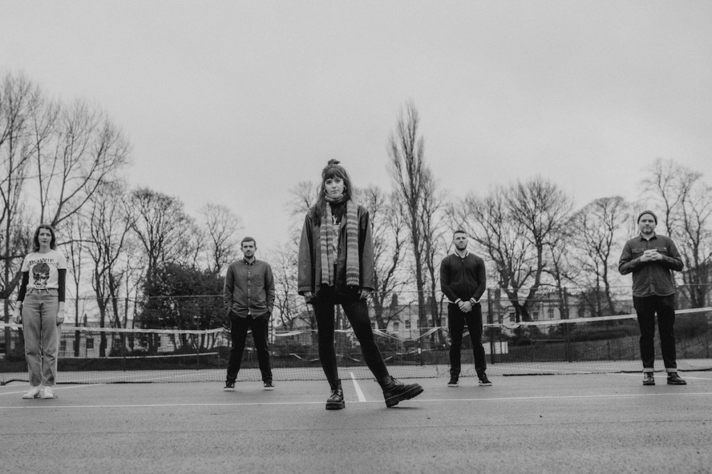 Listen: LYRAS –&nbsp;Paradise