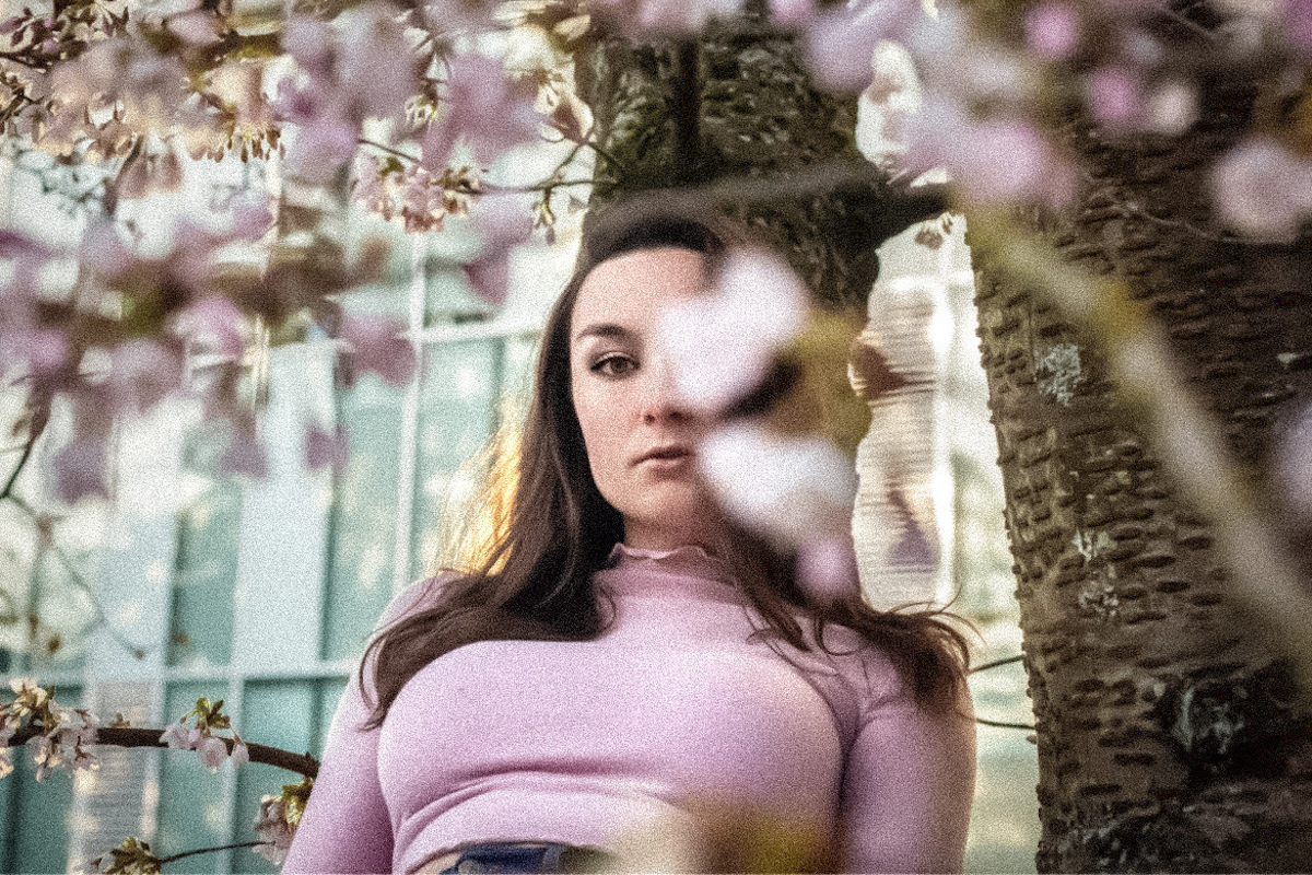 Listen: Rebecca Hope – Burn For You