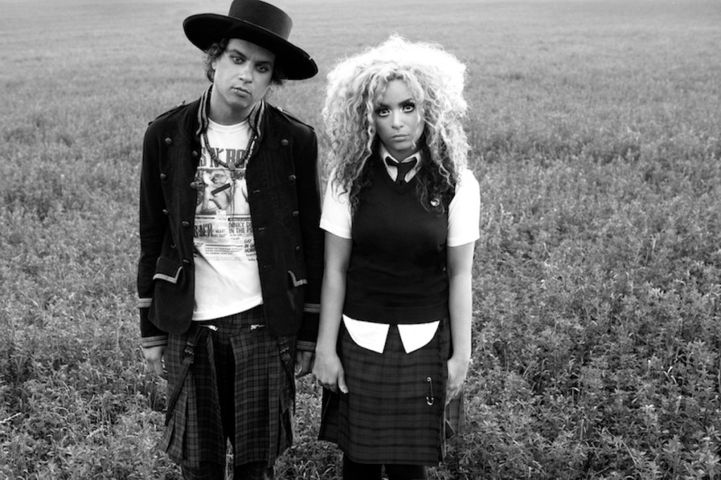 Listen: The Manic Boys And Girls Club – Blacked&nbsp;out