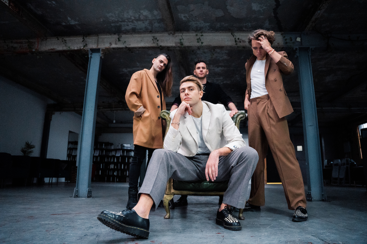 Listen: Daytime TV – Side By Side