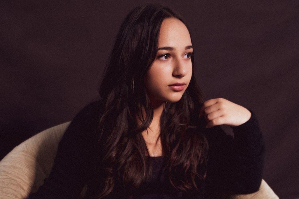 Watch: Loren Aronov – Uncool (Lyric&nbsp;Video)