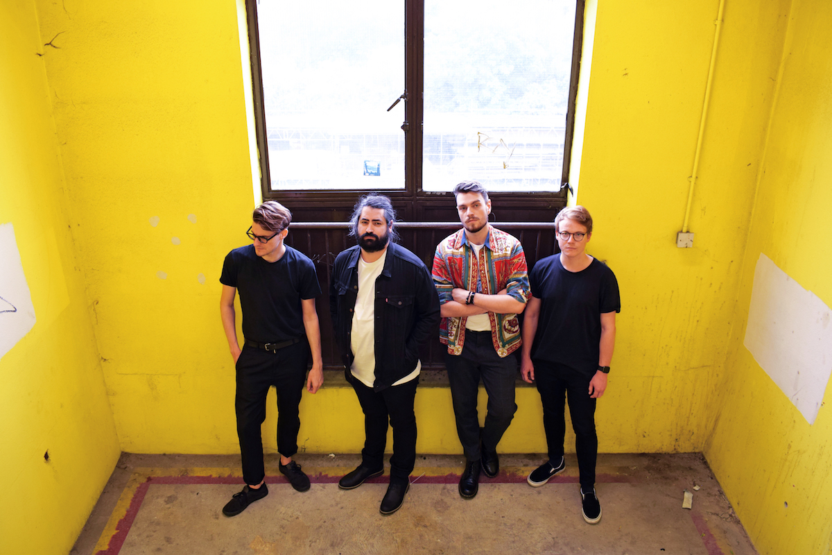 Listen: Goldenbloom – Chin Up