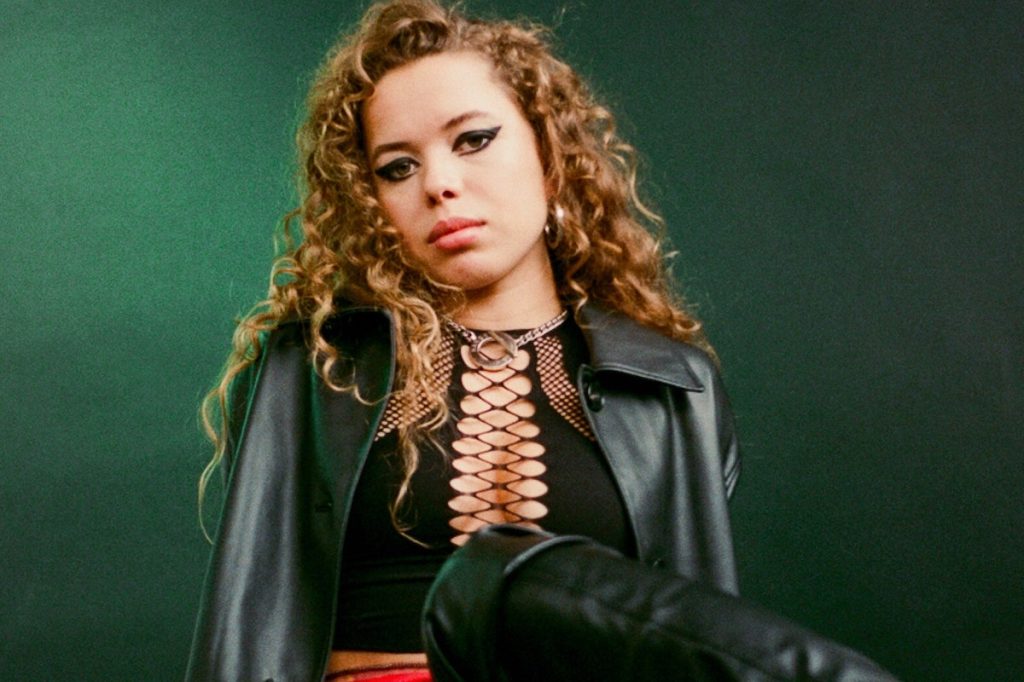 Listen: Nilüfer Yanya – The&nbsp;Dealer