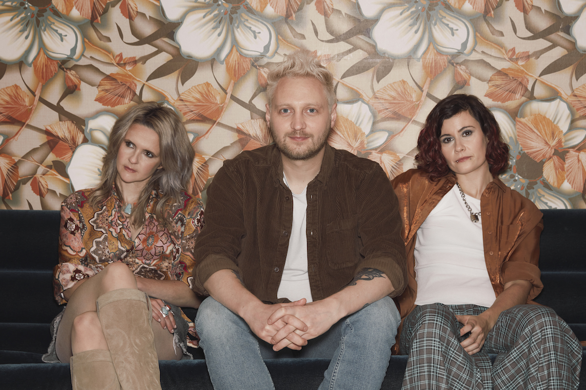 Listen: The Subways – You Kill My Cool