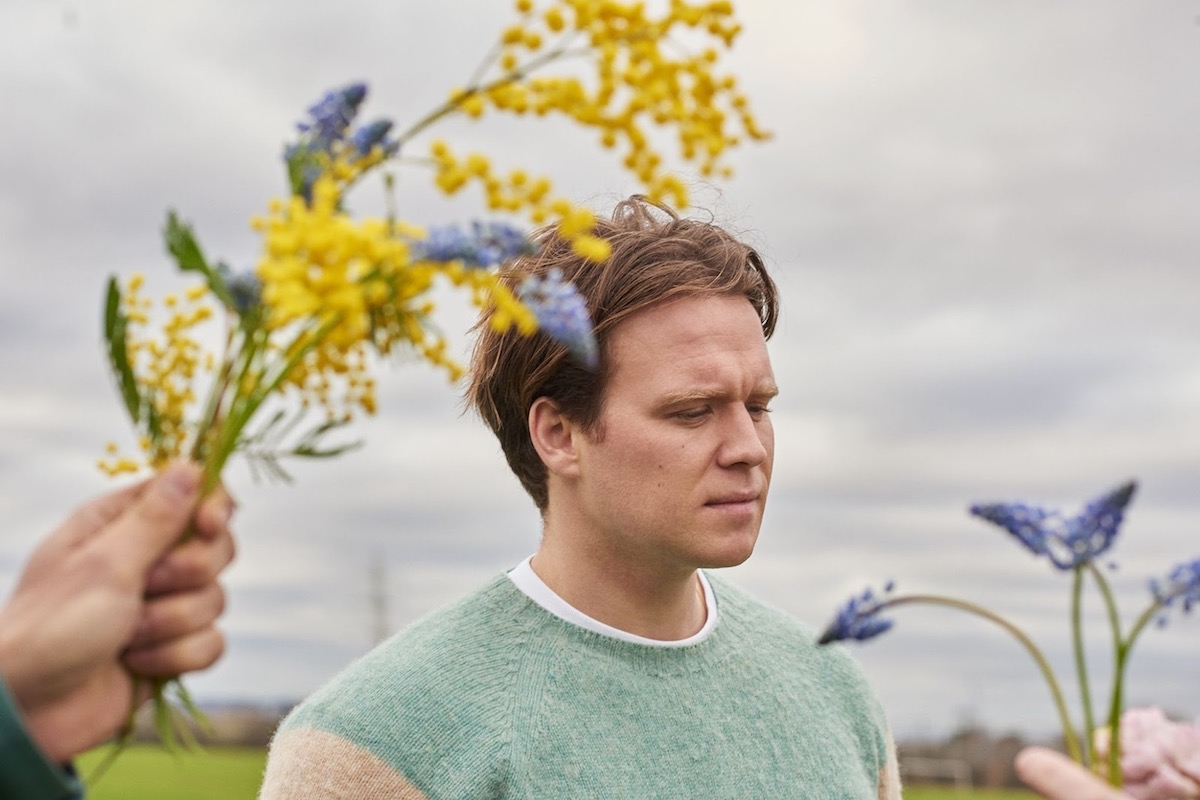Listen: Tourist – Avalanche