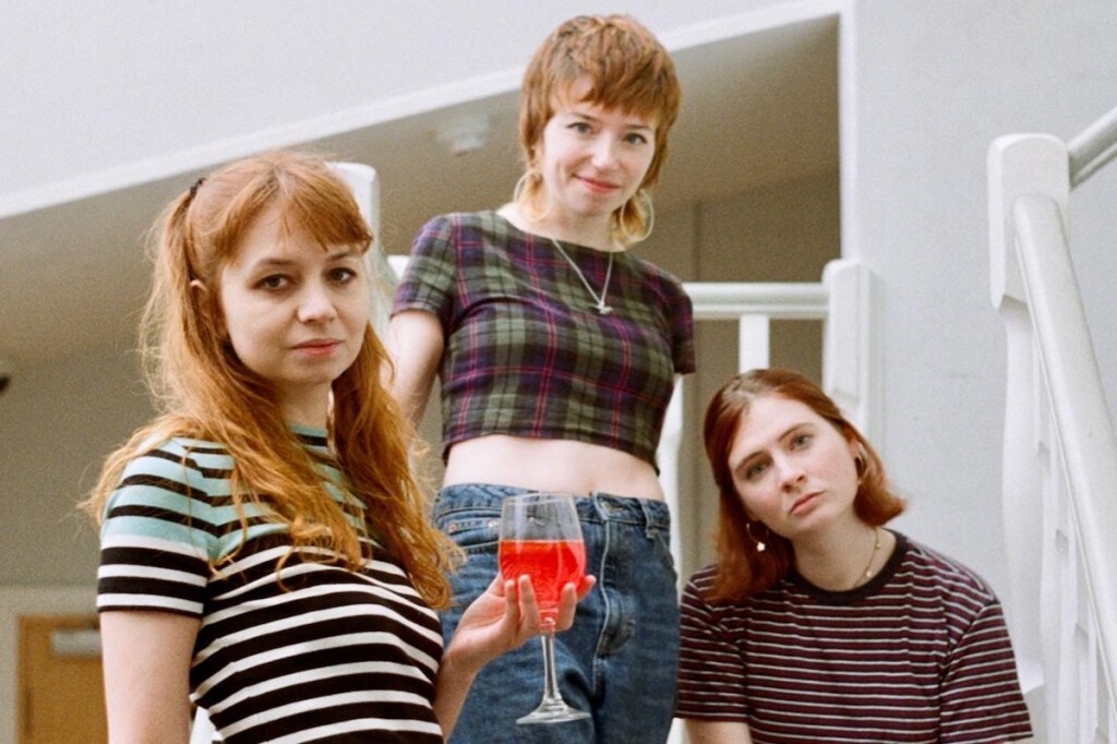 Listen: Cheerbleederz – Notes App&nbsp;Apologies