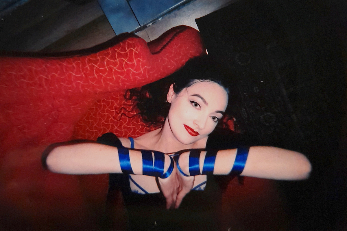 Listen: Clara Tracey – Baby Witch