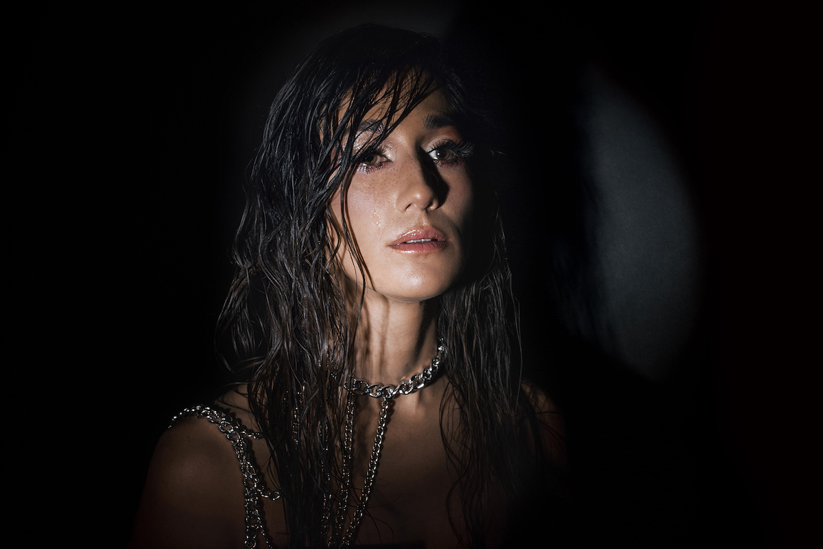 Watch: Emi Jeen – Holy Water