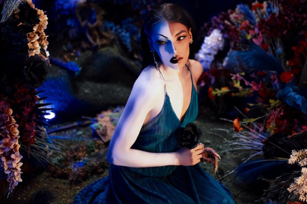 Watch: Ari Hicks – Two&nbsp;Sides