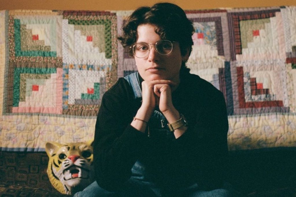 Watch: Bells Larsen – Sweater&nbsp;Weather