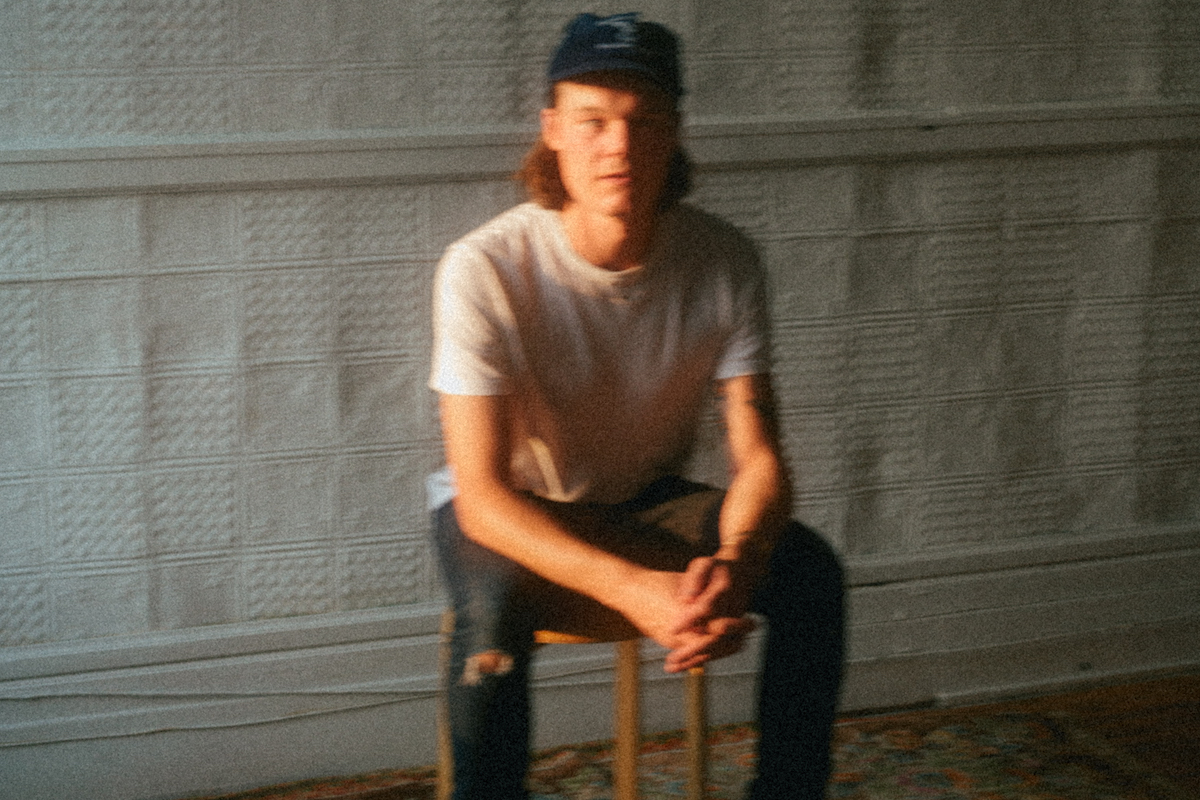 Watch: Kris Ulrich – Friends On The Internet