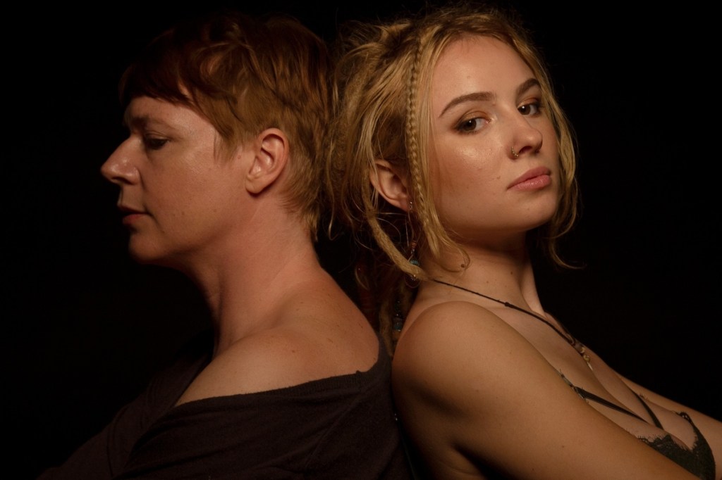 Watch: ISYLA – Snow Is A&nbsp;Colour