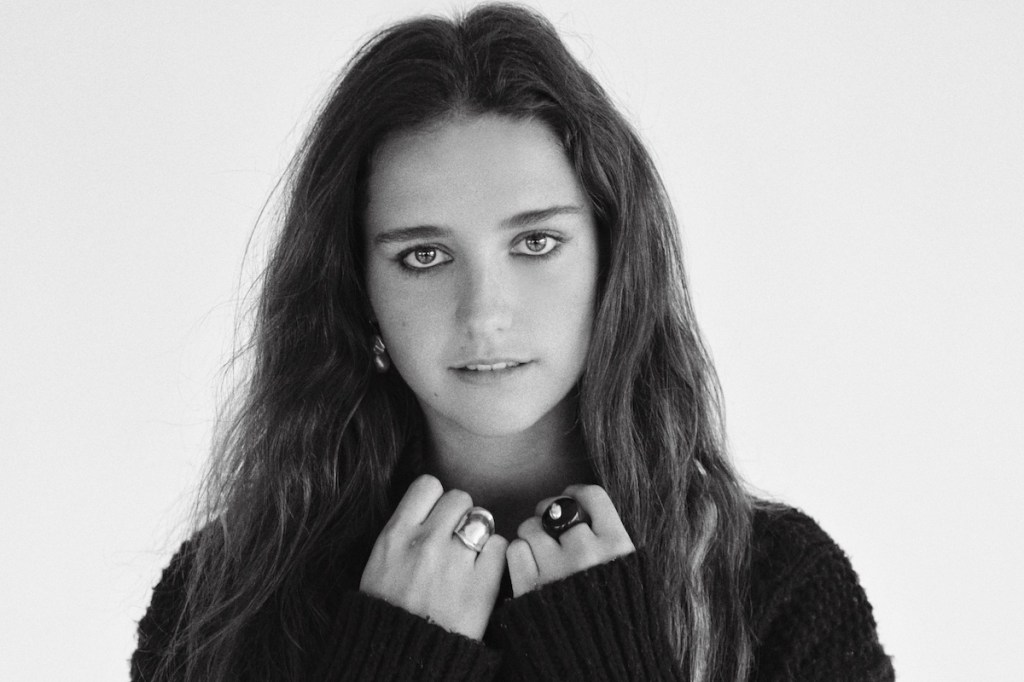 Watch: Lila Dupont – Legal In&nbsp;England