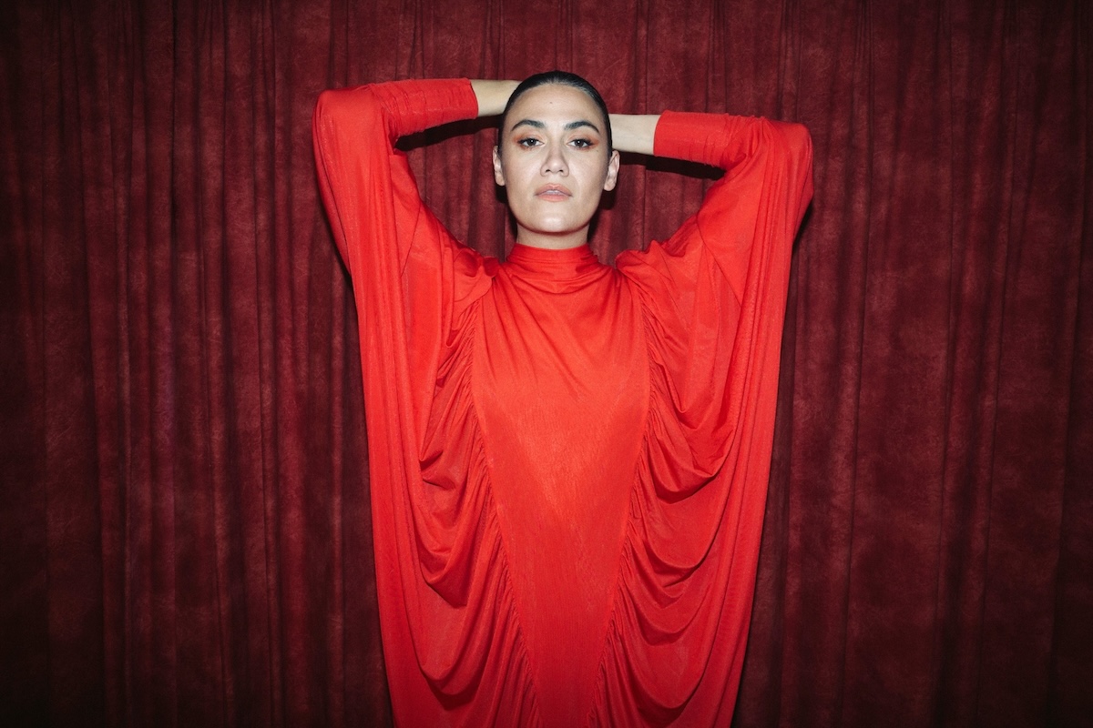Watch: Nadine Shah – Ladies For Babies (Goats For Love)