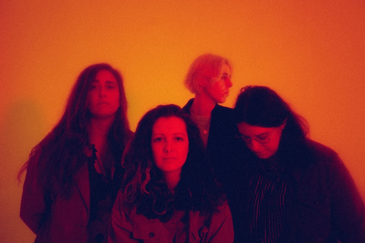 Pillow Queens – Like A Lesson