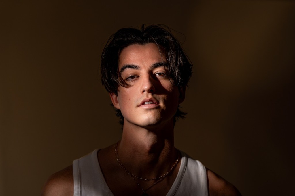 Elijah Woods – Losing A&nbsp;Friend