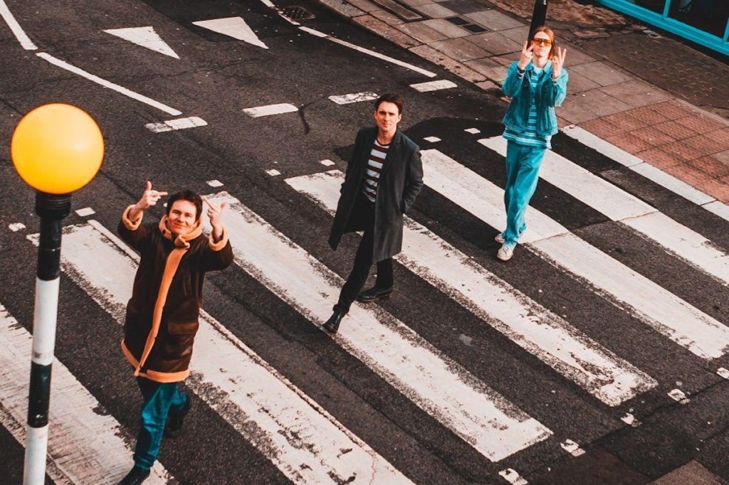 False Heads –&nbsp;Loose