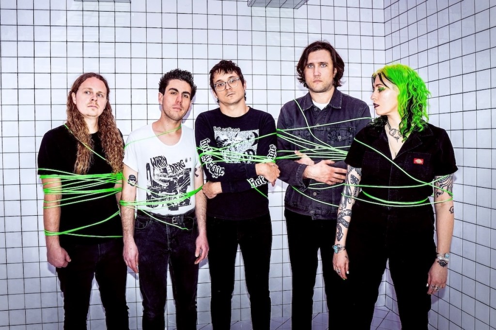 Frankie And The Witch Fingers –&nbsp;Economy