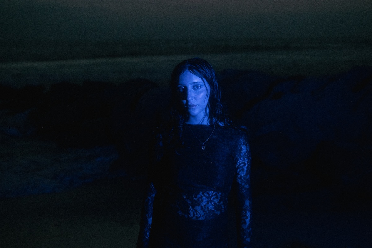 Dafna – BADPEOPLEBADTHINGS