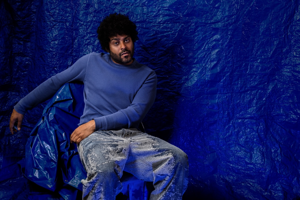 Twin Shadow – Dominoes