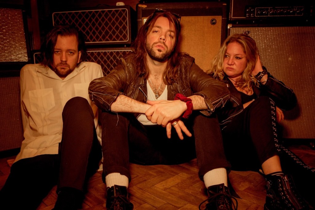 JW Paris –&nbsp;Crazy